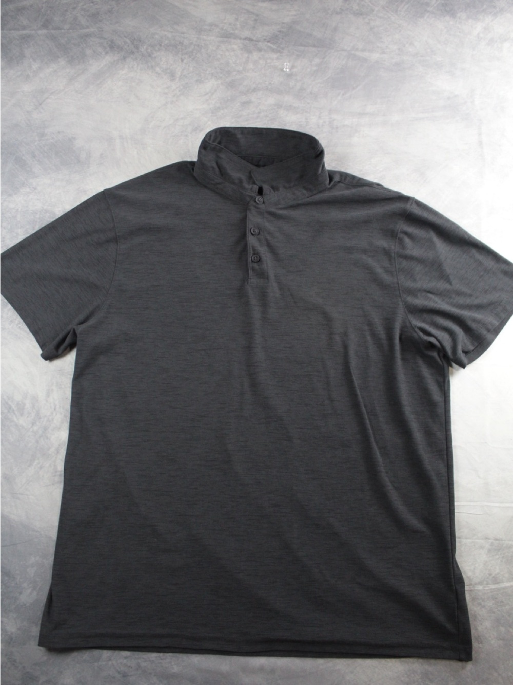 Old Navy Men's Dark Gray Short-Sleeve Mock Neck Polo
